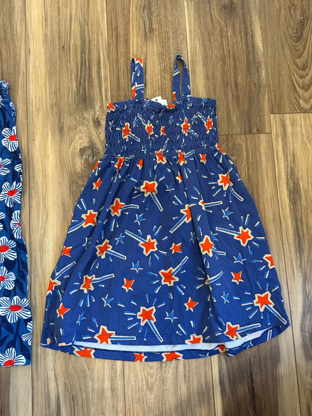 Hanna Andersson Girls Bundle Sz 6-7 Blue Floral Muslin set and Fireworks Dress - Picture 3 of 11